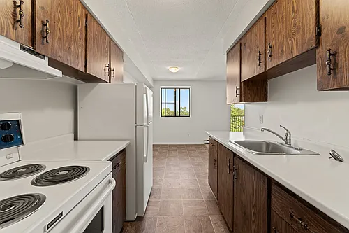 3576 Peter St Photo 1