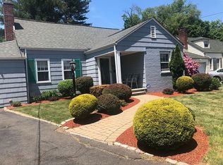 560 Greenbrook Rd, North Plainfield, NJ 07063