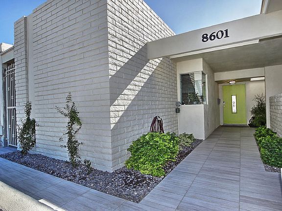 4th image of 8601 E Monterosa Ave