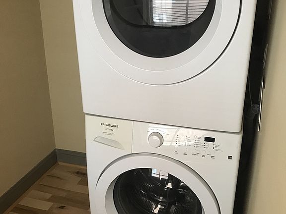 5th image of 321 W Franklin St APT 14