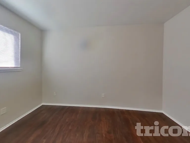 10069 Lincoln Village Dr — Photo 10
