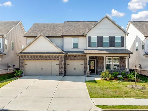 517 Hyde Ridge Trl, Loganville, GA 30052