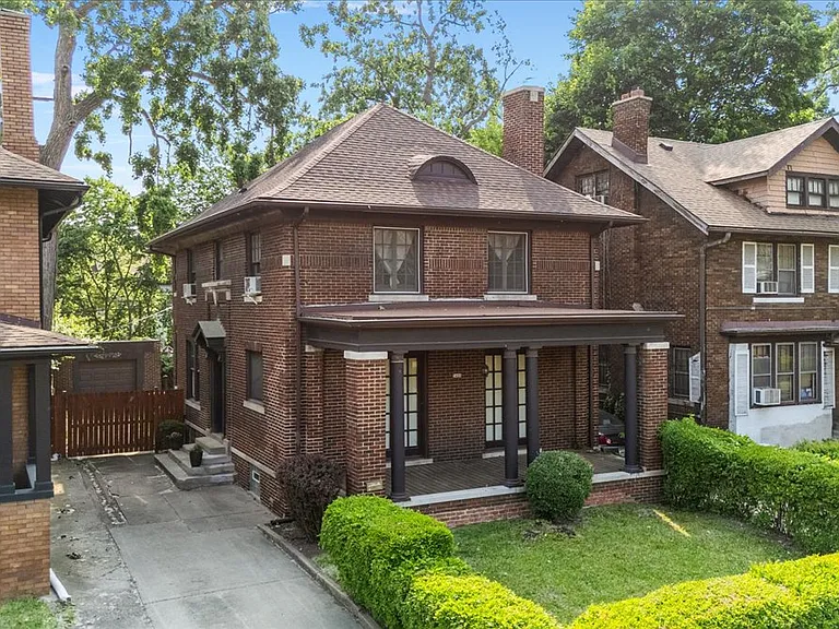7433 Poe St — Photo 34