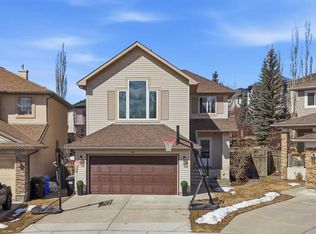 40 SE Tuscany Ridge Grn NW, Calgary, AB T3L 2J4