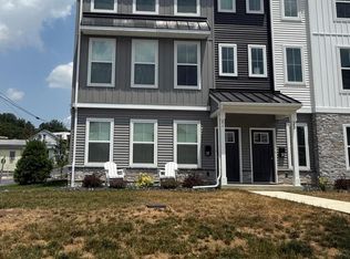 21 S 19th St, Camp Hill, PA 17011