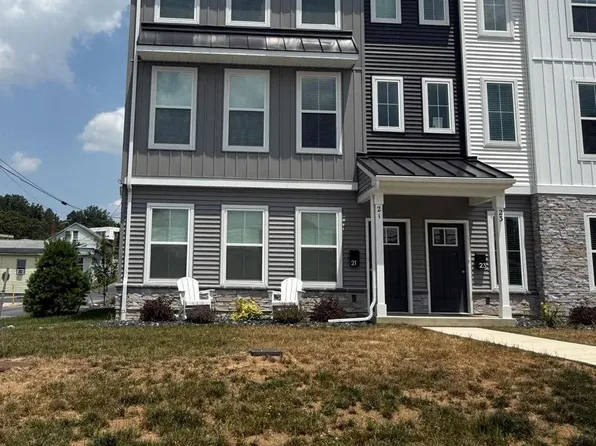 21 S 19th St, Camp Hill, PA 17011