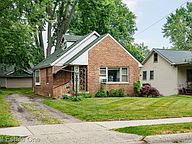 85 Chopin Ave, Troy, MI 48083