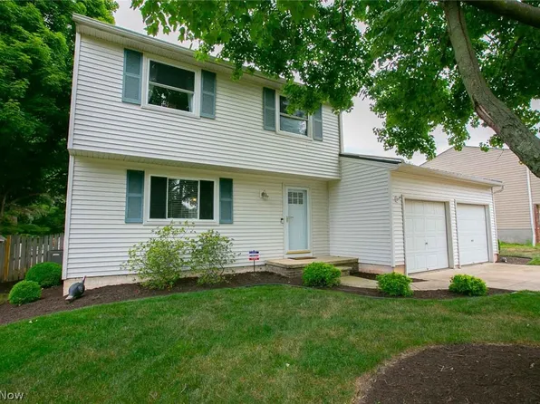882 Sunhaven Dr, Medina, OH 44256