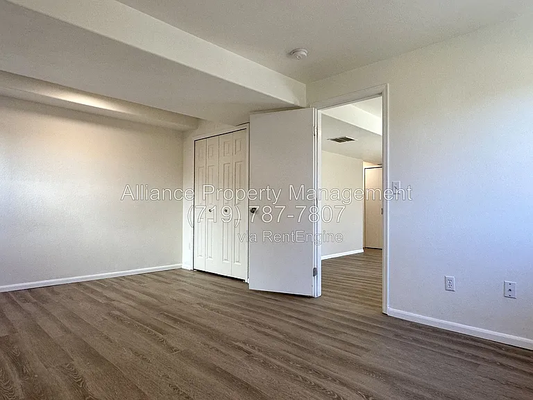 965 Piros Dr — Photo 44