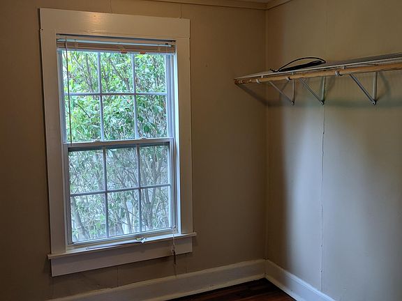 4th image of 171 Montague St