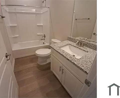 7134 Magnolia Crk #101 — Photo 10