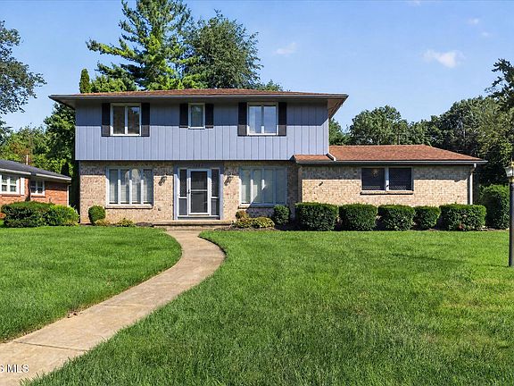 3rd image of 4524 Westbourne Rd