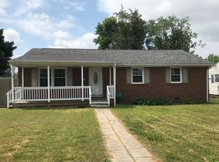 301 Yorktown Dr, Colonial Heights, VA 23834