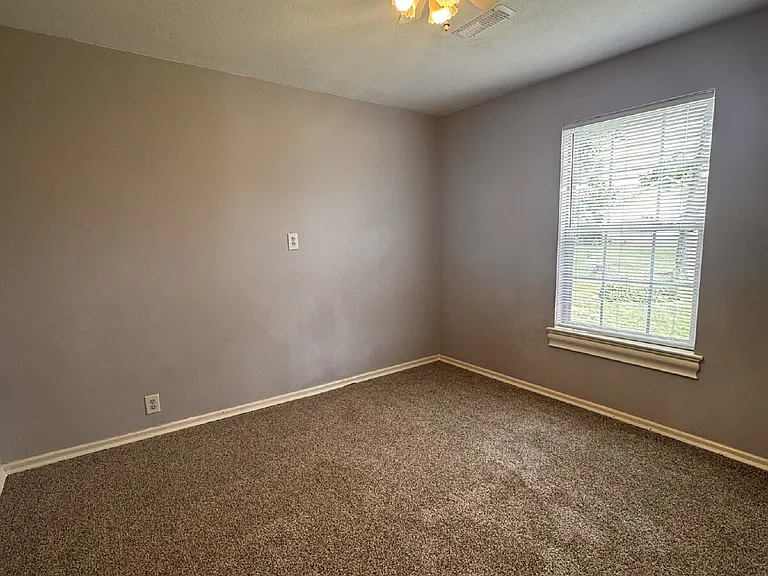 3009 W Olive St — Photo 10