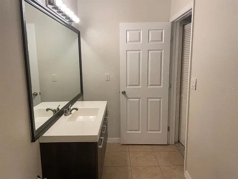 5602 Pinnacle Heights Cir #111 — Photo 12