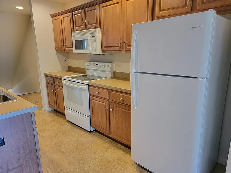 53 Michael Ln #8 — Photo 3