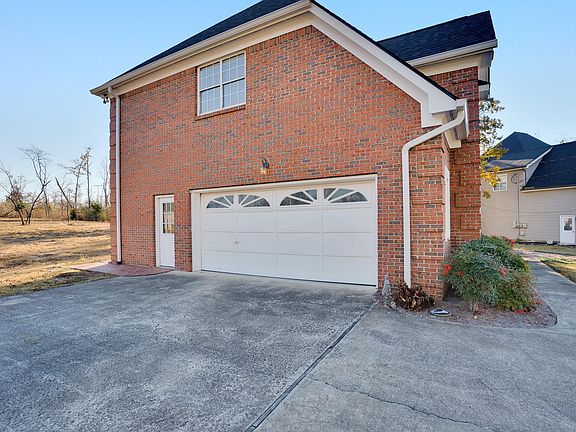 4th image of 2318 Laurelton Creek Ln