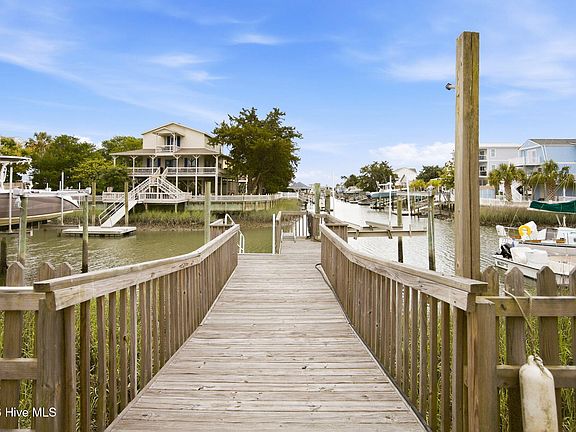 5th image of 184 Sailfish Street