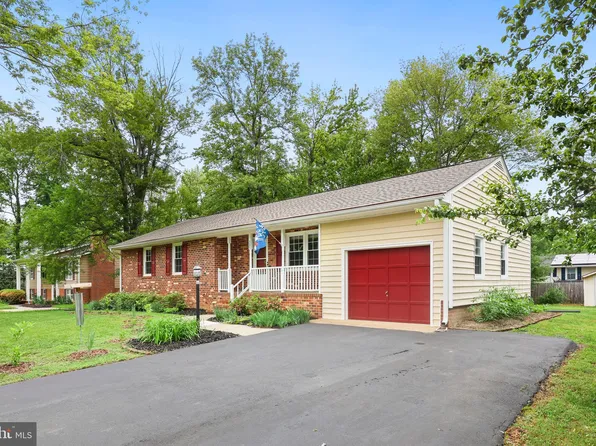 309 Camden Dr, Fredericksburg, VA 22405