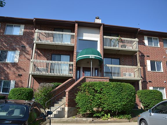2nd image of 840 N Lakeside Dr APT 2A