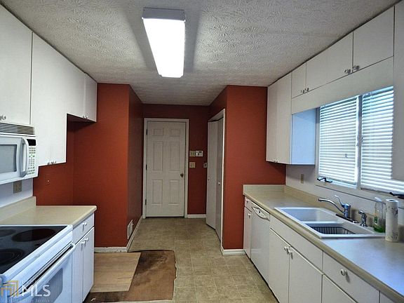 4th image of 50 Gentry Dr
