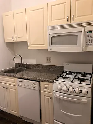 Rented by Corcoran | media 22