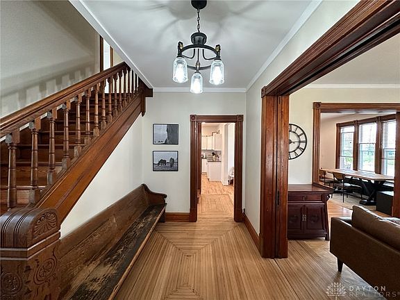 4th image of 230 Park Ave