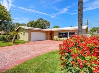3785 NW 24th St, Lauderdale Lakes, FL 33311
