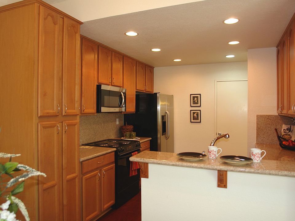 1st image of 82 Berylwood Ln