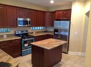 9116 Citrus Isle Ln, Lake Worth, FL 33467