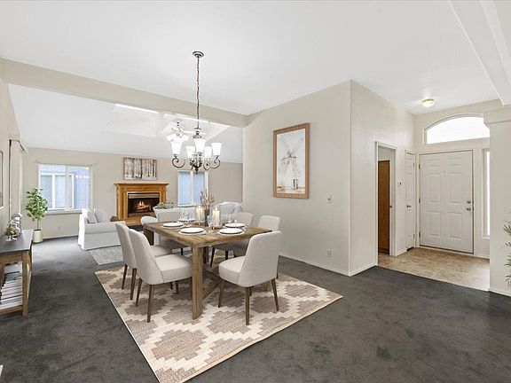 2nd image of 1113 W Sunny Creek Cir