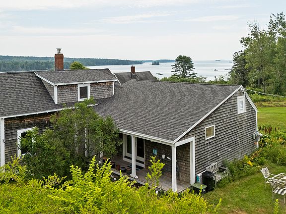 3rd image of 15 Creek Road
