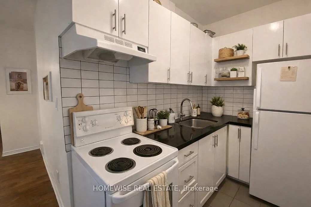 1 Triller Ave — Photo 3
