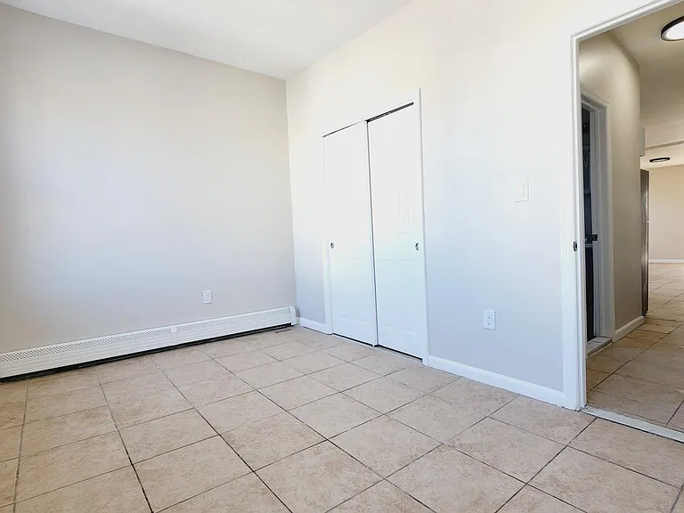 132 Wilkinson Ave #2R — Photo 3