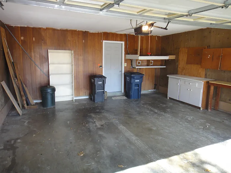 garage