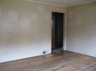 459 Hooker Rd, Bridgeport, CT 06610