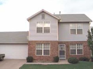 6833 NW Willow Springs Dr, Lawton, OK 73505