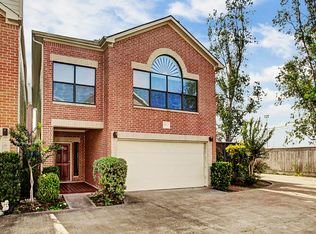 9829 Riddlelink Ln, Houston, TX 77025