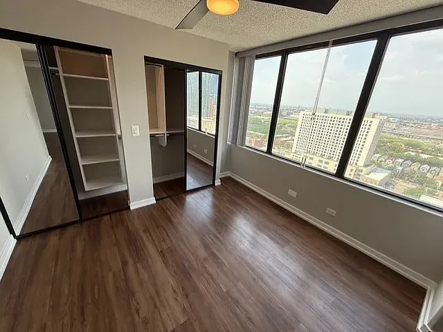 Studio, 1.0 bath, 575 sqft, $2,449 — Photo 3