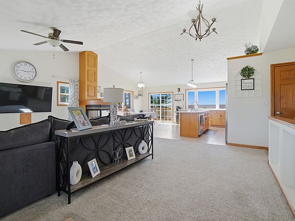 5th image of 510 Highview Rdg