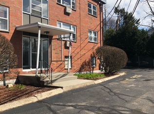 1105 Lexington St, Waltham, MA 02452
