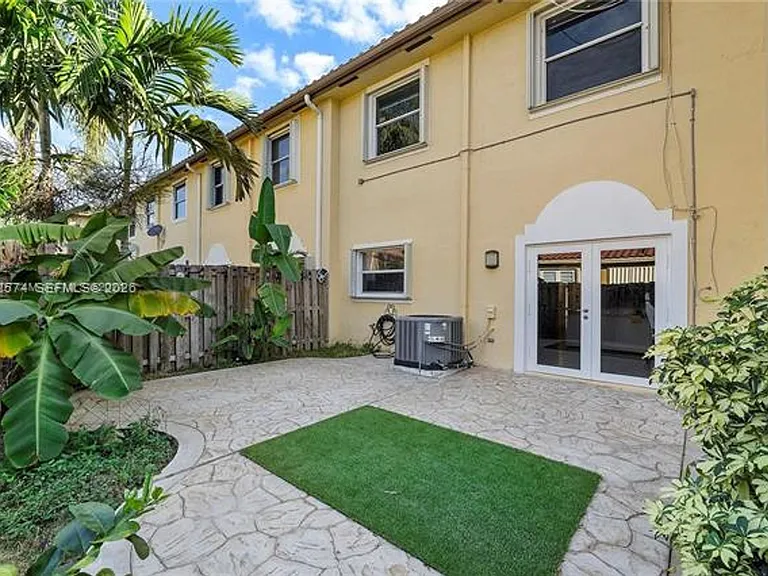 4960 SW 136th Ave #Townhouse 4960 — Photo 20
