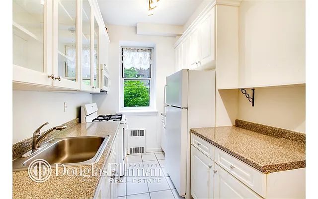 Sold by Douglas Elliman | media 2