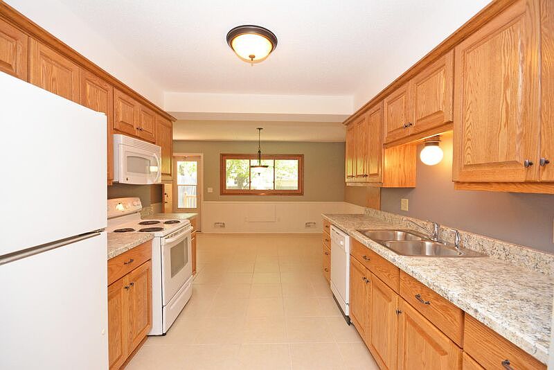 1st image of 5338 Queen Ave N #5338