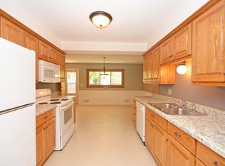 5338 Queen Ave N #5338, Minneapolis, MN 55430