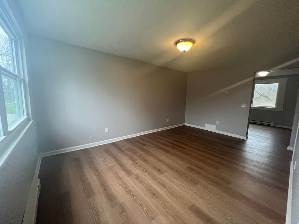 1st image of 25 6th St #A