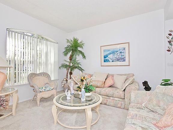 3rd image of 730 Lake Biscayne Way