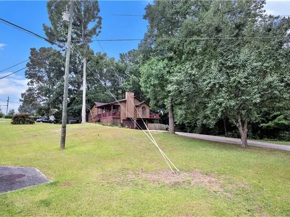 433 Waterway Trl, Powder Springs, GA 30127