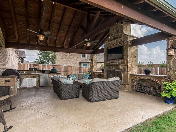 3rd image of 14295 Carly Ln