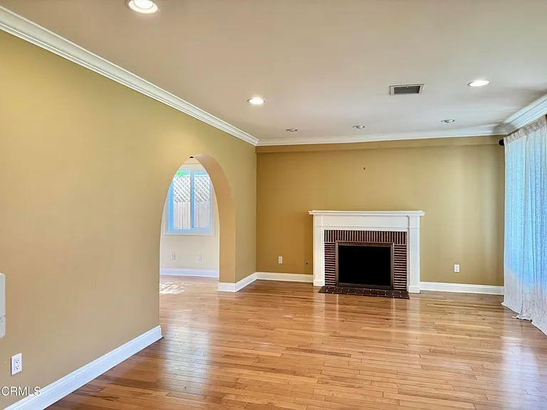 1736 Vistillas Rd — Photo 7